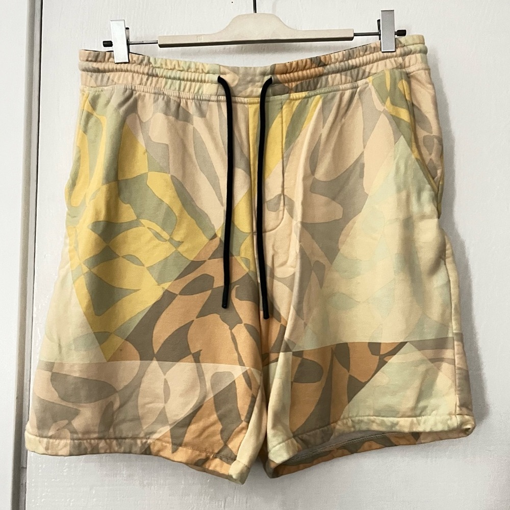 Stance "Shelter" Shorts in Tan Yellow Large - Picture 3 of 5